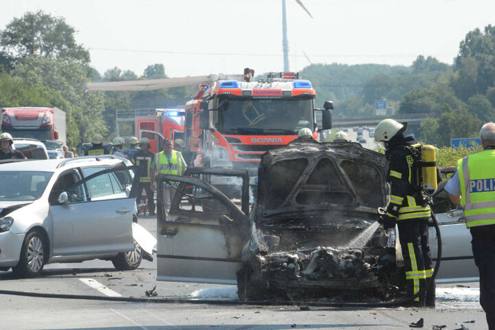 Neun Menschen kamen verletzt ins Krankenhaus.