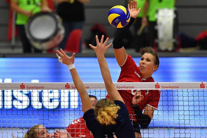 Power im Angriff mit Sasa Planinsec beim Test gegen Wroclaw. Daran muss der DSC gegen Potsdam anschließen.