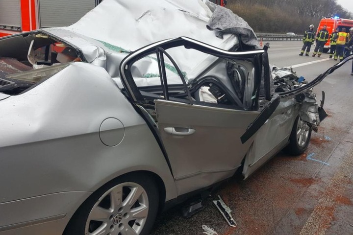 Den Fahrer hatte wohl die Sonne geblendet.