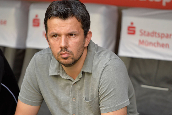 In der Schusslinie: Samir Arabi muss harte Kritik von Neururer einstecken.