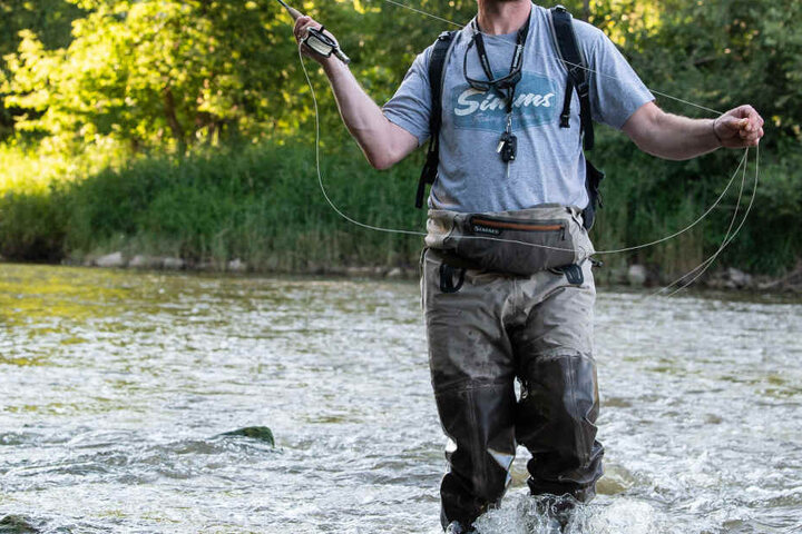 Ein Angler hatte die Leiche des 40-Jährigen in der Fulda entdeckt (Symbolbild).