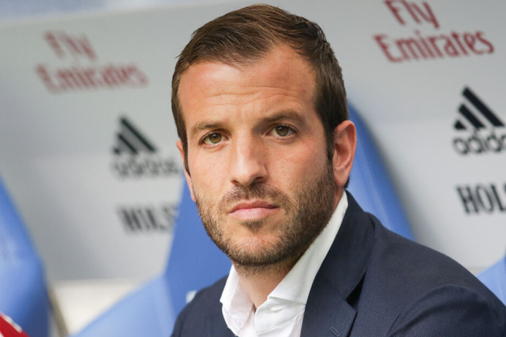 Rafael van der Vaart hängt noch immer an seinem Ex-Club Hamburger SV.