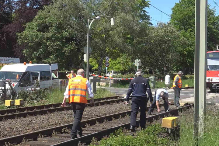 Die Polizei hat gemeinsam mit einem Sachverständigen die Ermittlungen zum genauen Unfall-Hergang aufgenommen.