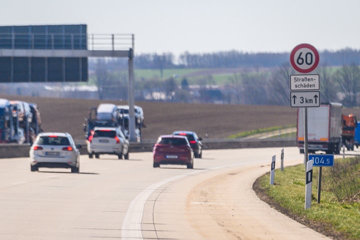 Die geflickte A 4 ab Glauchau-West bröckelt wie einst die Straßen in der DDR.