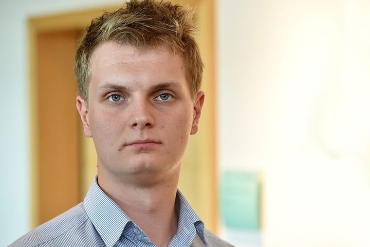 Valentin Lippmann wehrt sich gegen die Anschuldigung und stellt selber eine Anzeige wegen Verleumdung und Urkundenfälschung.