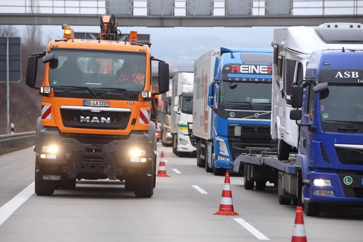 In Richtung Chemnitz staut es sich.