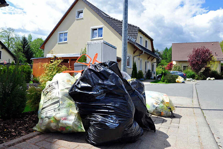 Mit der Umstelle von Tüte auf Tonne sollen sich vor allem in ländlichen Stadtteilen Nachteile ergeben.