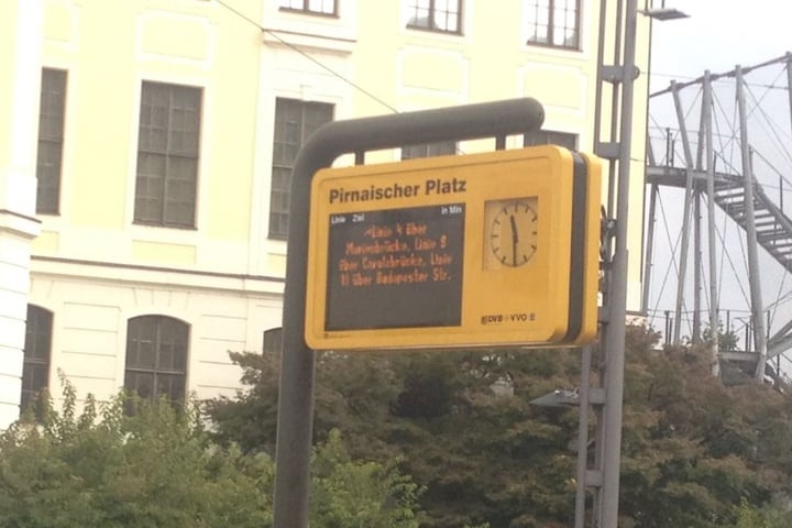 Wegen der Demonstrationen fahren die Straßenbahnen Umleitungen.