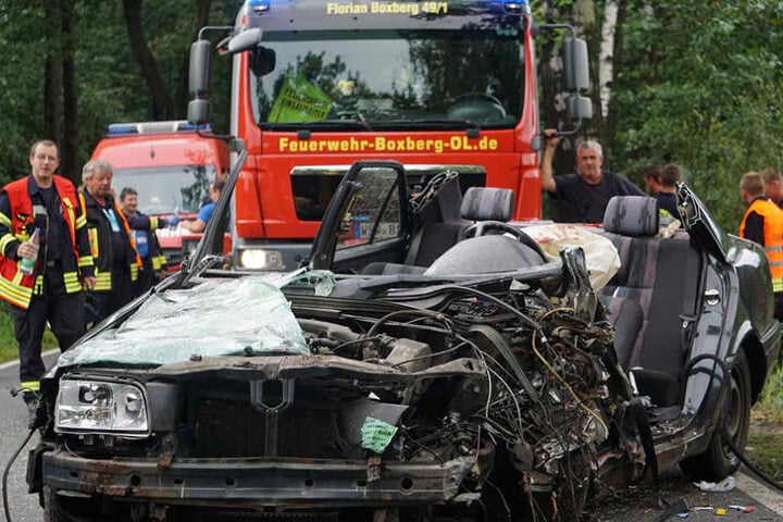 Die Polizei hat die Ermittlungen zur Unfallursache aufgenommen.