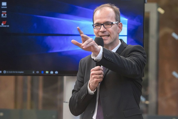 CWE-Chef Sören Uhle (42) erhofft sich viel von KRACH. Die Chemnitzer Wirtschaftsförderung organisiert das Programm.