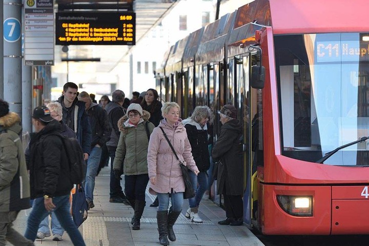 Ohne Ticket die Tram nutzen: Der Bund forciert kostenlosen ÖPNV.