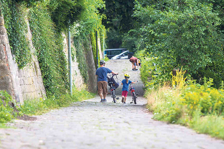 Die Pflasterarbeiten am Körnerweg verzögern sich.
