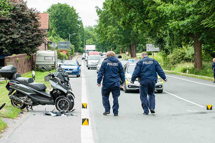 Die Engersche Straße musste einspurig gesperrt werden. Es kam zu Verkehrsbehinderungen.
