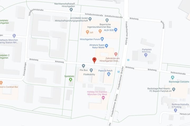 In München musste die Feuerwehr im Birketweg zwei Arbeiter aus einer Außengondel befreien.