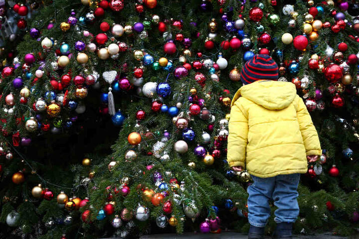 Bei der Weihnachtsaktion könnt Ihr Eure Kids von einer professionellen Fotografin in Szene setzen lassen. (Symbolbild)