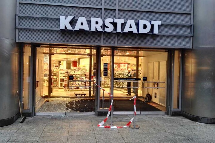 Die Diebe kamen in der Nacht zu Montag, gegen 2.30 Uhr.