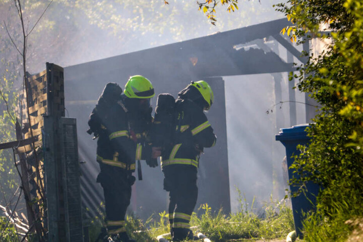 Auch die Einsatzkräfte der Feuerwehr konnten das Haus nicht mehr retten.