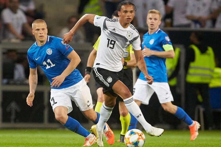Leroy Sané soll einem Wechsel zum FC Bayern im Falle des Falles eine Absage erteilen wollen.
