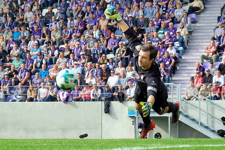 Seit der Saison 2015/16 ist Martin Männel Kapitän des FC Erzgebirge. In Düsseldorf bestreitet er sein 300. Punktspiel für Aue.