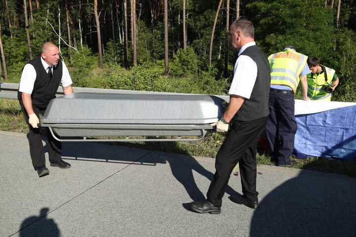 Ein Insasse verstarb noch am Unfallort.