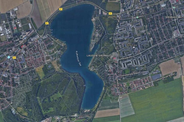 Der Mann war mit seinem Bruder zur einer Stand-up-Paddel-Tour auf dem Kulkwitzer See aufgebrochen und wollte dabei allein zurück zum Ufer schwimmen.