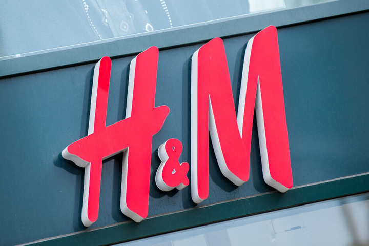 Die Beschäftigten von H&M sind zum Warnstreik aufgerufen worden.