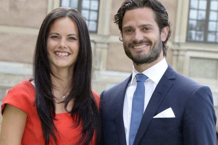 Der schwedische Prinz Carl Philip heiratete 2015 seine Freundin Sofia Hellqvist, die heute Prinzessin Sofia ist.