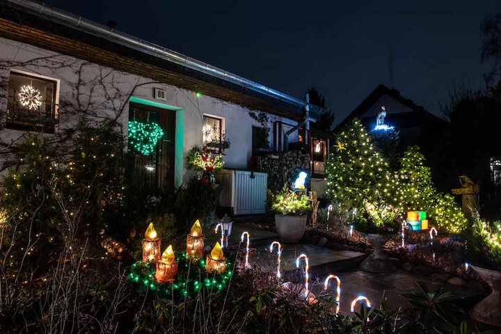 Holy Shit Darum Ist Dieses Verruckte Weihnachtshaus Gut Fur Den