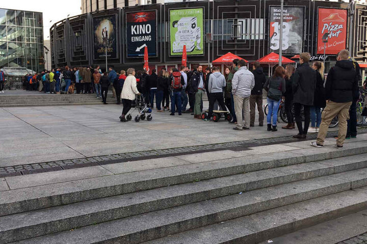 Und das alles für ein paar Kinosessel.