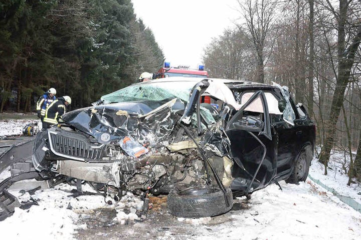 Die Autos waren nach dem Unfall nur noch Schrott.