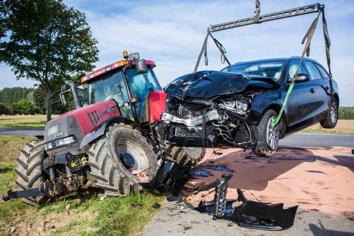 Am Audi entstand bei dem Unfall Totalschaden.