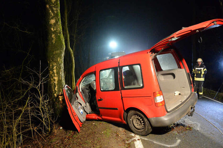 Am Transporter entstand ein Totalschaden.