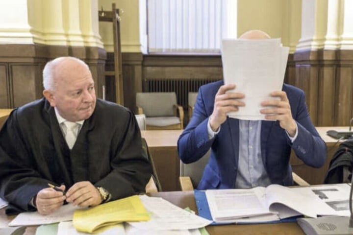 Wird das Urteil rechtskräftig, hätte der 27-Jährige keine Zukunft mehr im Staatsdienst.