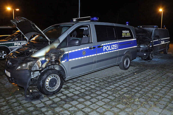 Die Polizei schließt einen Zusammenhang mit den Feierlichkeiten zum Tag der deutschen Einheit nicht aus.