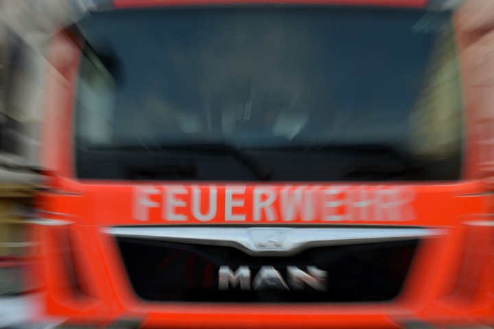 Die Feuerwehr fischte die Leiche des Mannes aus dem Neckar. (Symbolbild)