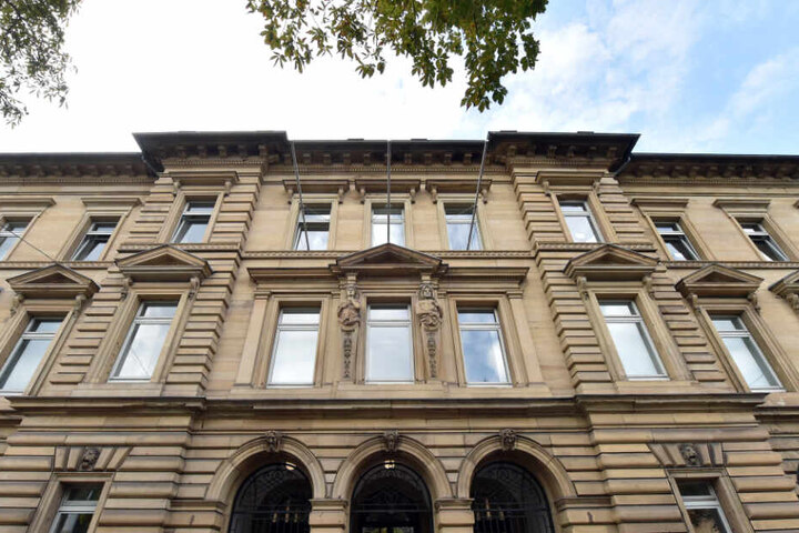 Der Fall wird vor dem Landgericht Karlsruhe verhandelt.