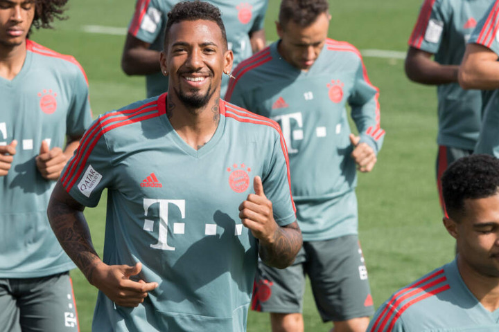 Der FC Bayern München trifft im Achtelfinale der Champions League auf den FC Liverpool. (Archivbild)