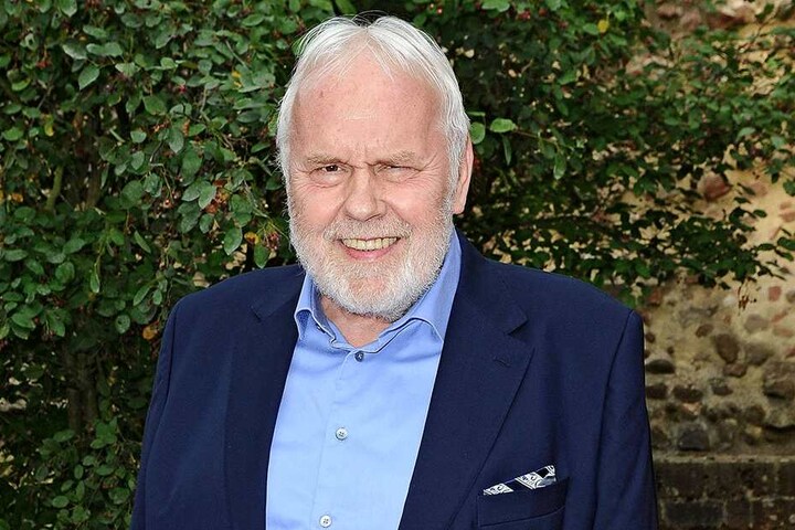Gunther Emmerlich (74).