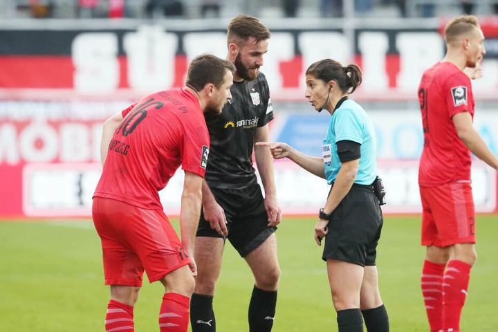 Nach Sprunggelenk-Verletzung: Schröder steht für den FSV wieder auf dem Rasen.