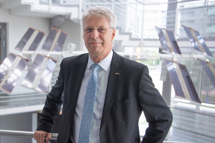 Der ehemalige Astronaut Thomas Reiter bezweifelt einen deutschen Weltraum-Bahnhof.