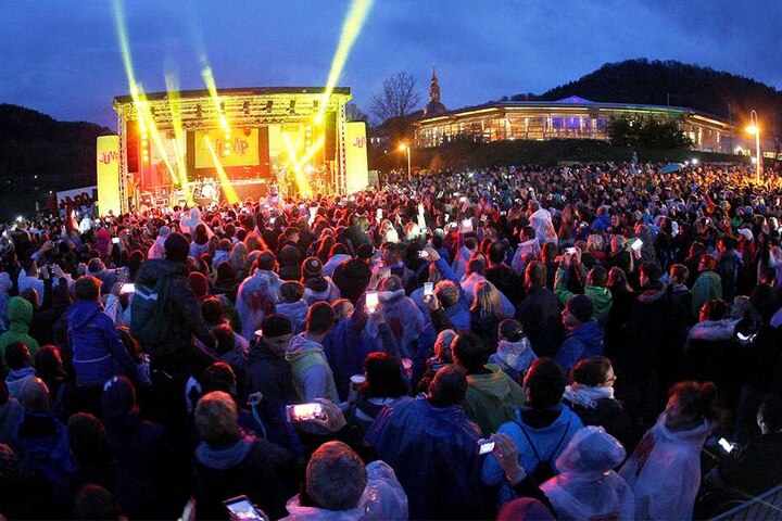 Bis zu 8000 Leute werden zum MDR-Osterfeuer erwartet. Dafür muss auch Waldheim gewappnet sein.