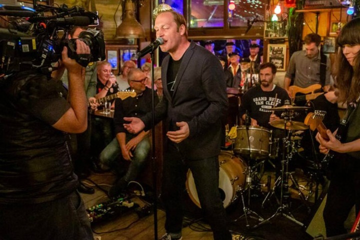 Thees Uhlmann veröffentlicht nach fünf Jahren Pause wieder ein Album.