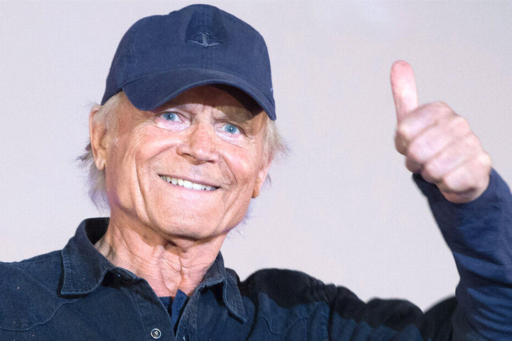 Terence Hill (80) verkauft sein Eis made in bella Italia jetzt auch in Sachsen.