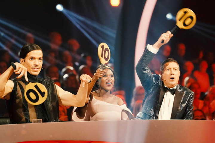 Wie immer dabei (l-r): die Juroren Jorge Gonzalez, Motsi Mabuse und Joachim Llambi