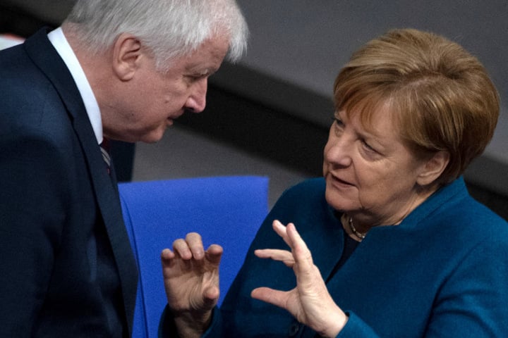 Angela Merkel (r.) und Horst Seehofer (l.) hatten in den letzten Jahren einige Meinungsverschiedenheiten.