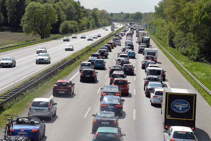 Es bildete sich ein bis zu zehn Kilometer langer Stau.