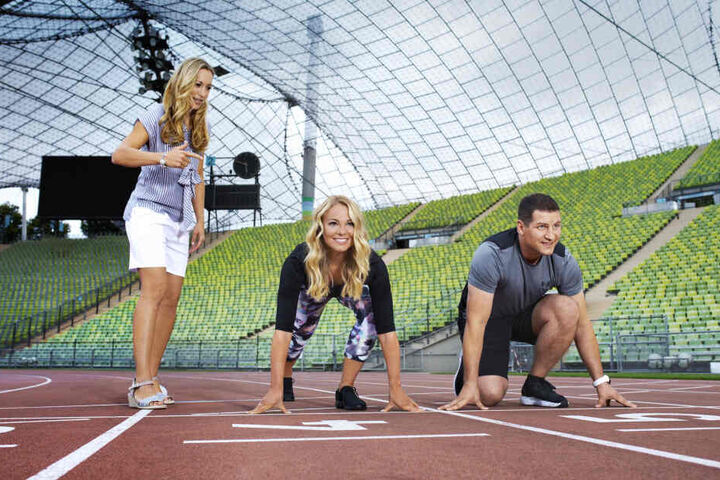 Ex-Kickbox-Weltmeisterin Christine Theiss (38, v.l.) trainiert mit Mareike Spaleck (32) und Ramin Abtin (46) die dicken Show-Kandidaten.
