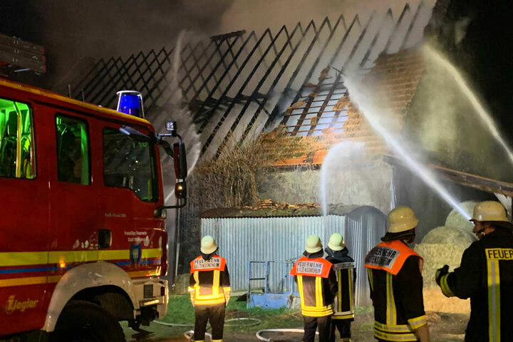 Mehr als 70 Feuerwehr-Kräfte waren im Einsatz.