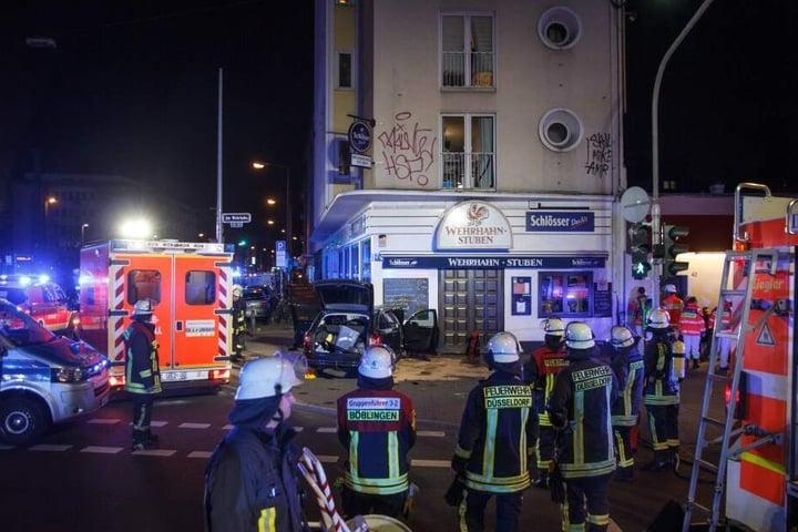 Zahlreiche Rettungskräfte waren im Einsatz.