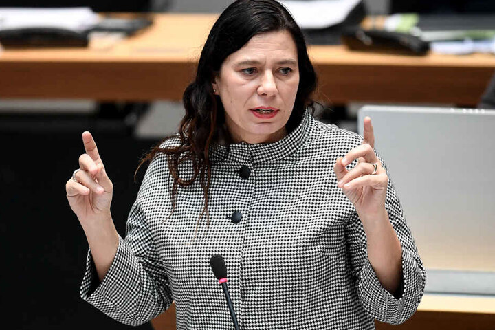 Senatorin Sandra Scheeres findet das IDA zukunftsweisend.